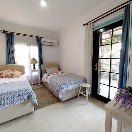 The Village 2 Bedroom Detached With Shared Pool Вилла *